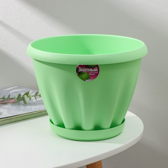 Горшок для цветов с поддоном «Знатный», 3,9 л, d=22,5 см, зелёный Горшок для цветов с поддоном «Знатный», 3,9 л, d=22,5 см, зелёный