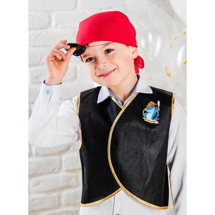 Карнавальный костюм «Морской разбойник», жилетка, наглазник, термонаклейка, бандана Карнавальный костюм «Морской разбойник», жилетка, наглазник, термонаклейка, бандана