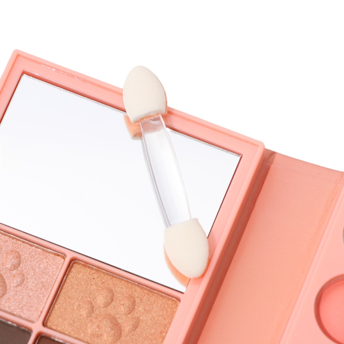 Набор декоративной косметики «Котик с пирожным» Набор декоративной косметики «Котик с пирожным»