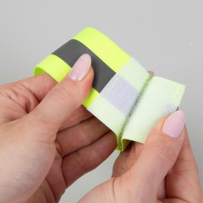 Повязка нарукавная светоотражающая, эластичная, на липучке, 35 ± 1 × 3,8 см Повязка нарукавная светоотражающая, эластичная, на липучке, 35 ± 1 × 3,8 см