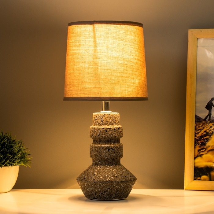 Настольная лампа Настольная лампа "Стоно" E14 40Вт серый 15х15х31 см RISALUX