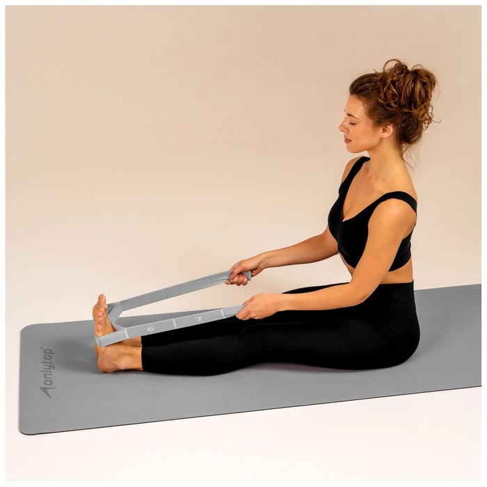 Эспандер-лента ONLYTOP, эластичная, с захватами, 90х4 см, цвет серый Эспандер-лента ONLYTOP, эластичная, с захватами, 90х4 см, цвет серый