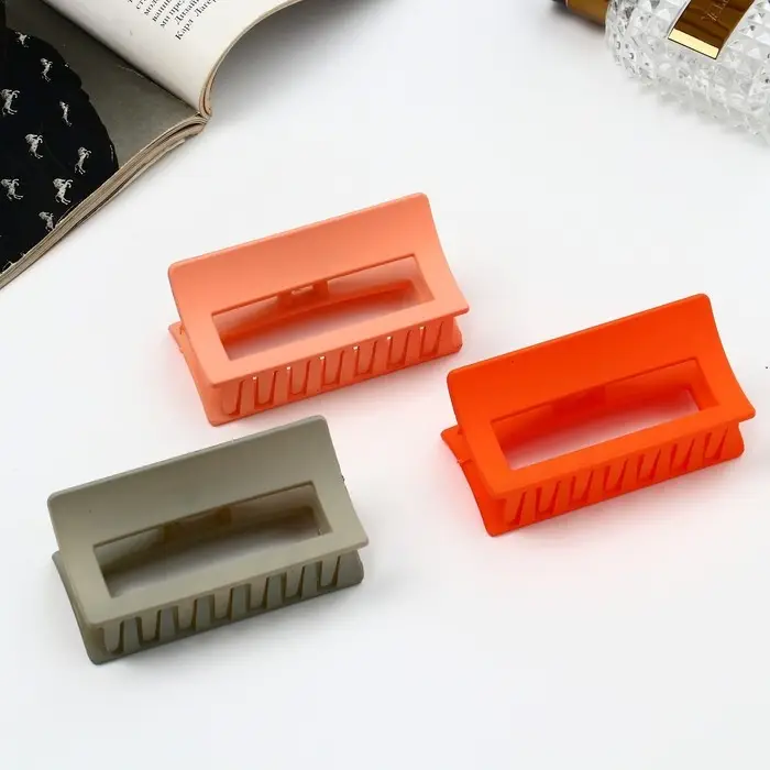 Крабик для волос «Леона», прямой классика матовый, 8.5 см, МИКС Крабик для волос «Леона», прямой классика матовый, 8.5 см, МИКС