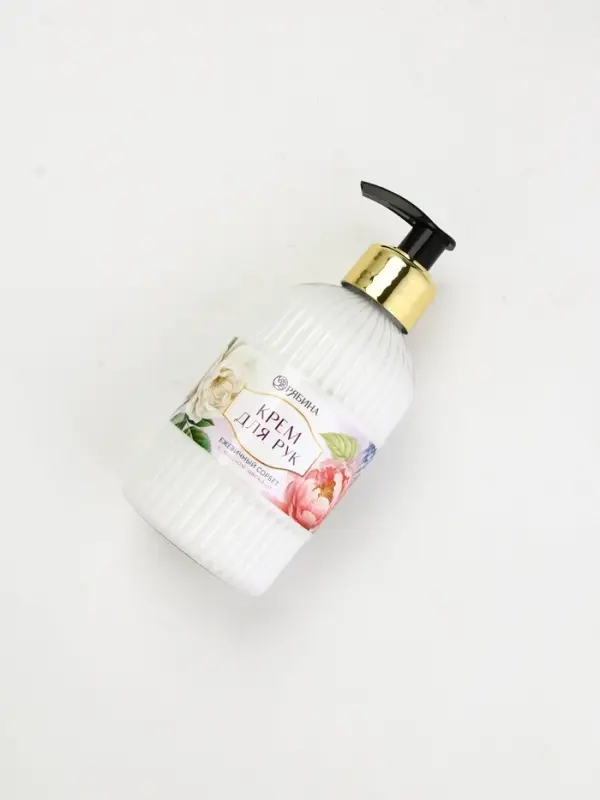 Подарочный набор «Любимому учителю», крем для рук 300 мл, ежедневник, А5, 80 листов, Чистое счастье Подарочный набор «Любимому учителю», крем для рук 300 мл, ежедневник, А5, 80 листов, Чистое счастье