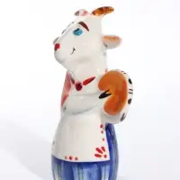 Статуэтка фарфоровая &laquo;Коза с бубном&raquo;, 10 см