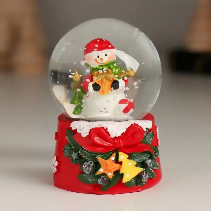 Снежный шар стеклянный «Новогодний персонаж с бантом, ёлочкой», 4.7×4.7×6.5 см, МИКС