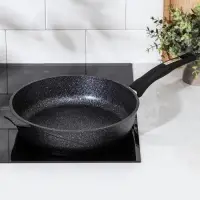 Сковорода Мечта &laquo;Гранит Star&raquo;, d=28 см, h=7 см, пластиковая ручка, антипригарное покрытие, литой алюминий, серая