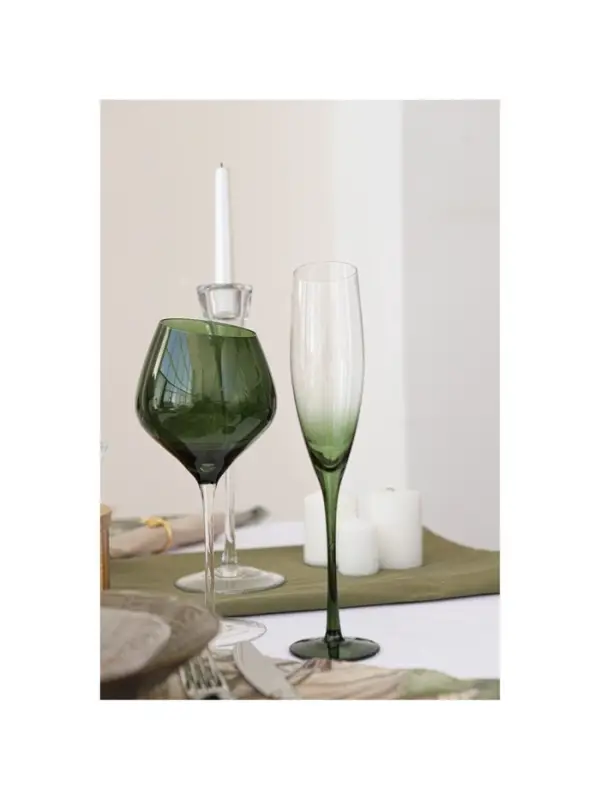 Бокал для вина Magistro &laquo;Иллюзия&raquo;, 540 мл, 10&times;24 см, стекло, зелёное