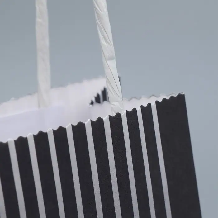 Пакет подарочный крафтовый, упаковка, «Сильному духом», 15 х 10 х 6 см Пакет подарочный крафтовый, упаковка, «Сильному духом», 15 х 10 х 6 см