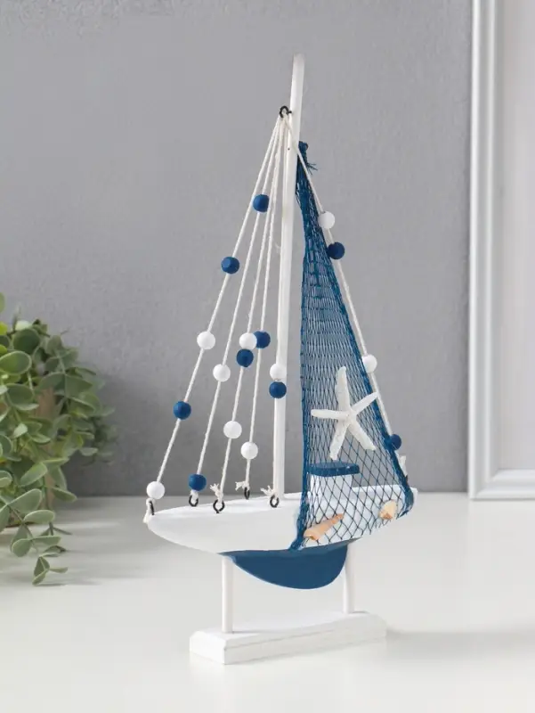 Сувенир дерево "Парусник с морской звездой на парусе" бело-синий 17,5х4х31 см