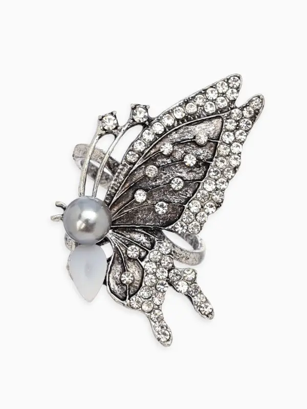 Кольцо для платка Кольцо для платка "Бабочка профиль", цвет белый в чернёном серебре