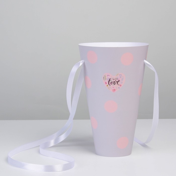 Переноска для цветов круглая на лентах «With love», 15 × 23.3 × 7.5 см, Ø 15 см Переноска для цветов круглая на лентах «With love», 15 × 23.3 × 7.5 см, Ø 15 см