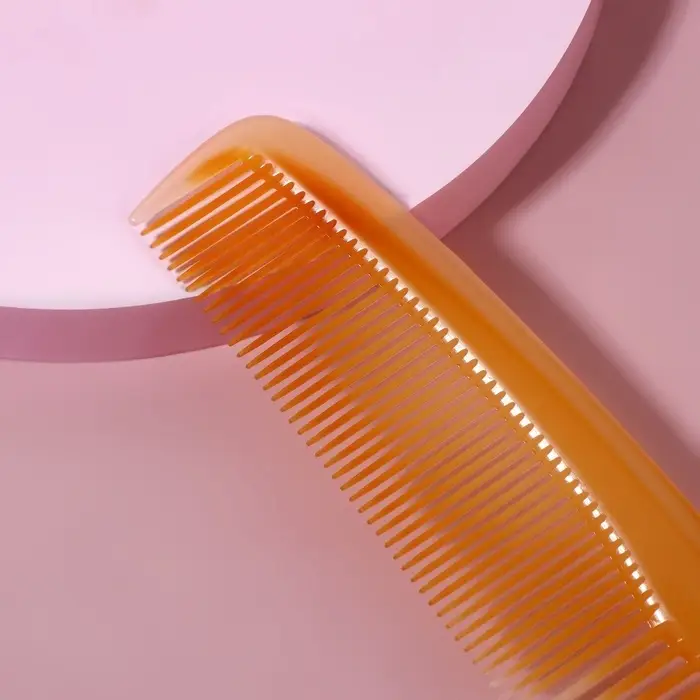 Расчёска комбинированная, 20×4(±1) см, янтарная