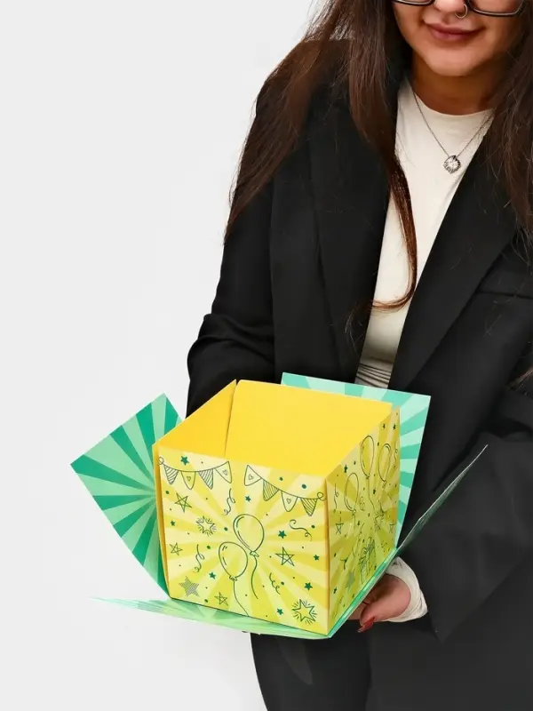 Бум-коробка подарочная с бабочками &laquo;Тебе подарочек&raquo;, 12 х 12 х 12 см