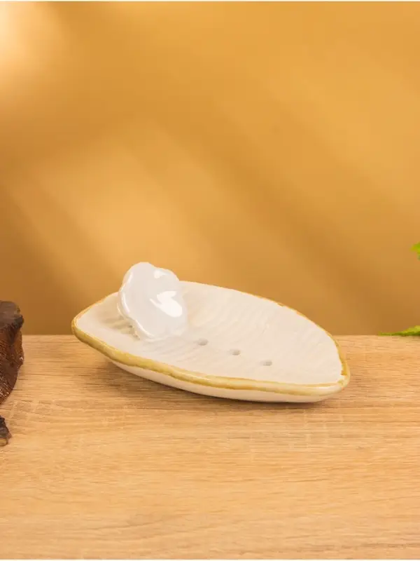 Мыльница &laquo;Флора&raquo;, 14&times;9.5&times;4 см, керамика, бежево-белая