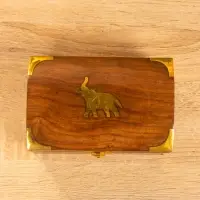 Шкатулка "Слон" 15,5х10х7 см, дерево шишам, латунь