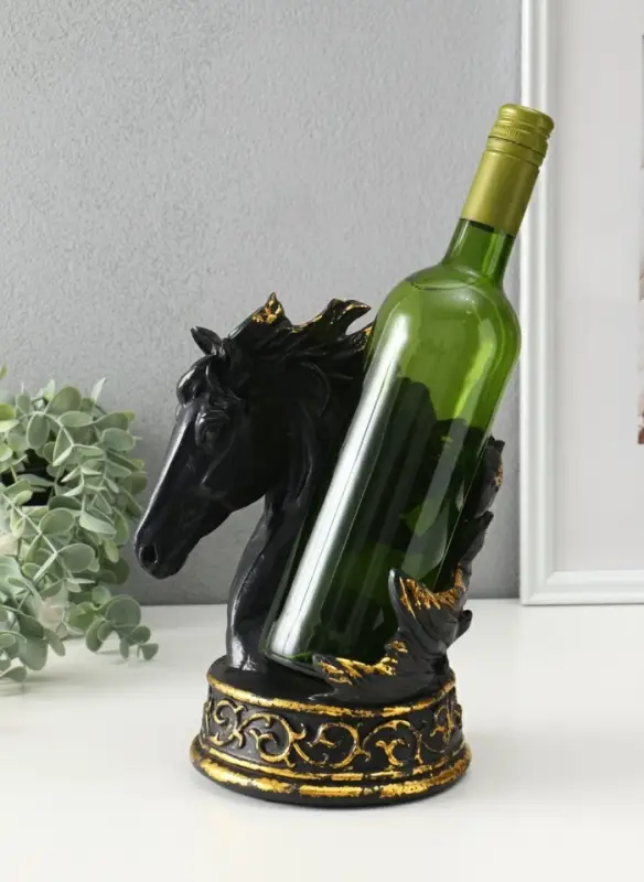 Подставка под бутылку "Лошадь" 23,5х14,5х16 см, чёрный с позолотой