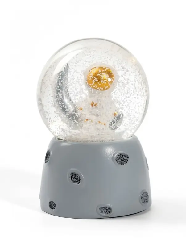 Снежный шар с подсветкой &laquo;Космонавт&raquo;, d=4.5 см, 3хLR41, 4.5&times;4.5&times;6.5 см, МИКС