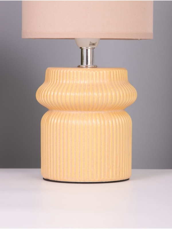 Лампа настольная Лампа настольная "Афина" 1х40Вт Е14 бежевый 13х13х26см МОДЕЛЬ: