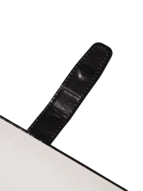 Ежедневник недатированный формат А5, с хлястиком, 128л, линия, пвх, Черный Ежедневник недатированный формат А5, с хлястиком, 128л, линия, пвх, Черный