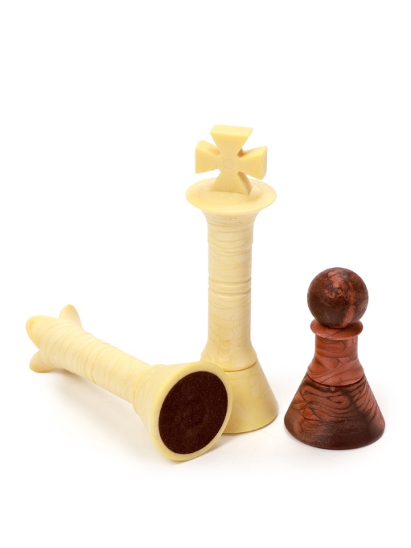 Шахматы 36 х 31 см, король h-8.5 см, пешка h-4.5 см Шахматы 36 х 31 см, король h-8.5 см, пешка h-4.5 см