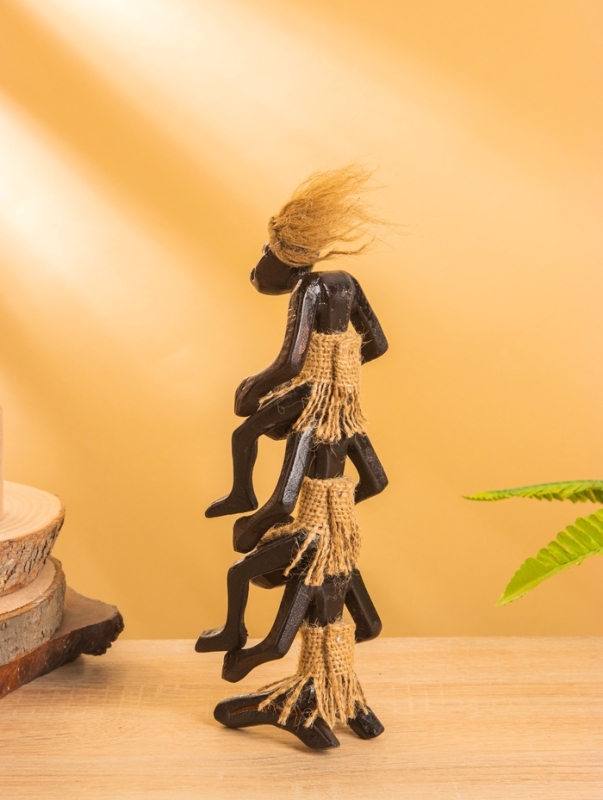 Сувенир «Башня из аборигенов», 7×8×24 +/- 2 см, дерево Сувенир «Башня из аборигенов», 7×8×24 +/- 2 см, дерево