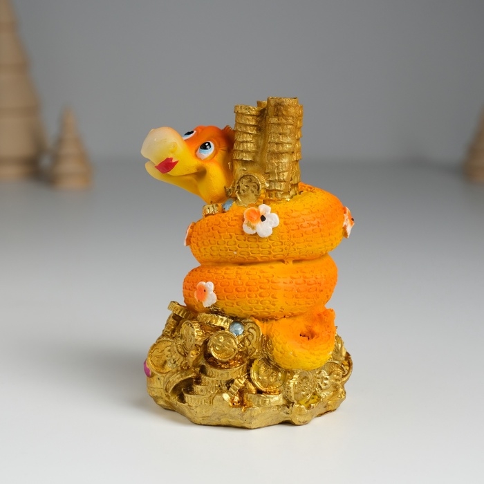 Сувенир полистоун Сувенир полистоун "Змей оранжевый с цветочками на монетах" 6х5,8х8,8 см