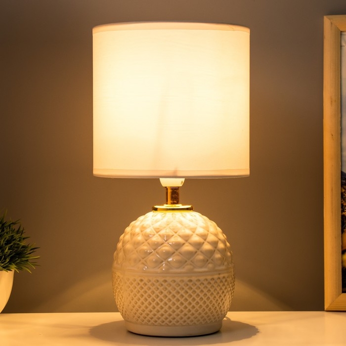 Настольная лампа Настольная лампа "Антеро" E14 40Вт бежевый 15х15х29 см RISALUX