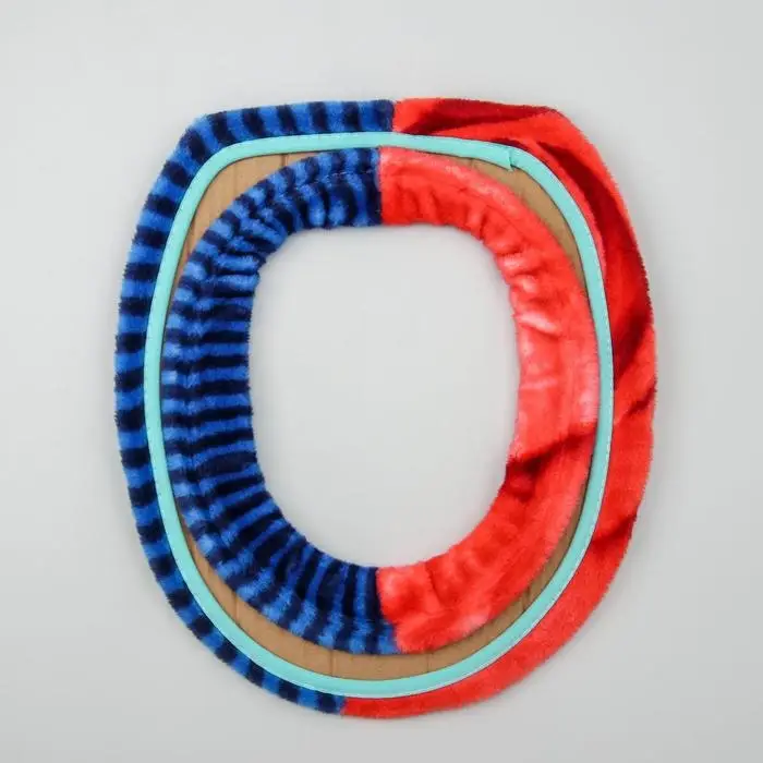 Чехол на сиденье для унитаза на резинке «Лёгкость», 35×39 см, цвет МИКС Чехол на сиденье для унитаза на резинке «Лёгкость», 35×39 см, цвет МИКС