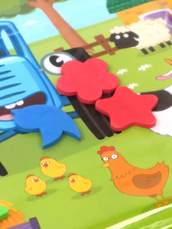 Акваковрик надувной, 60&times;50 см, фигурки EVA, Синий Трактор