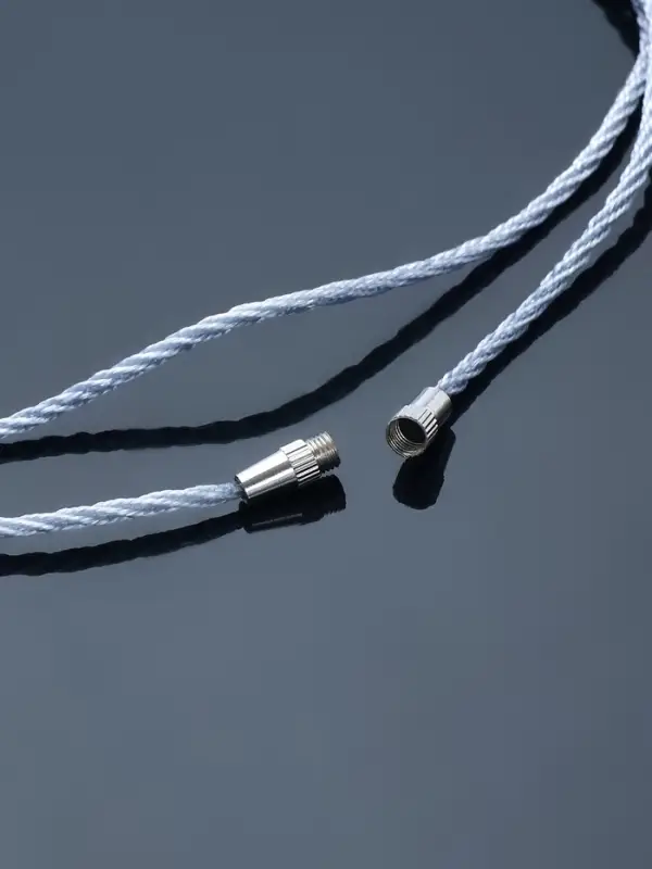 Шнурок гайтан 60 см d=2 мм, цвет серебряный, винтовой замок серебро Шнурок гайтан 60 см d=2 мм, цвет серебряный, винтовой замок серебро