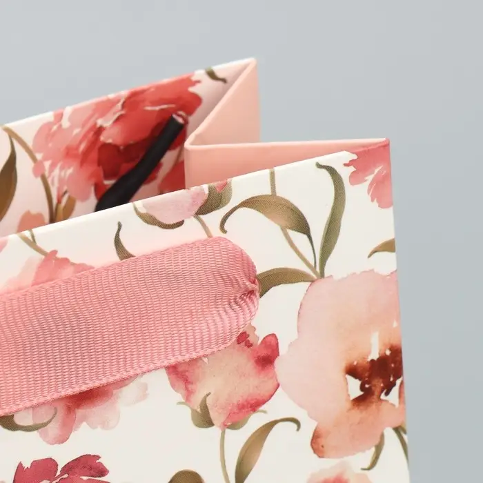 Пакет подарочный ламинированный, упаковка, «С днем рождения!», 10 х 22 х 6 см