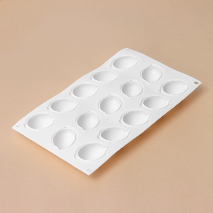 Форма для муссовых десертов и выпечки KONFINETTA «Лимоны», силикон, 29×17×3 см, 15 ячеек (5,5×4 см), цвет белый Форма для муссовых десертов и выпечки KONFINETTA «Лимоны», силикон, 29×17×3 см, 15 ячеек (5,5×4 см), цвет белый