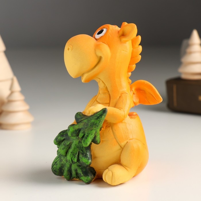 Копилка полистоун Копилка полистоун "Дракон Добряк с подарком" МИКС 8х6,5х10 см