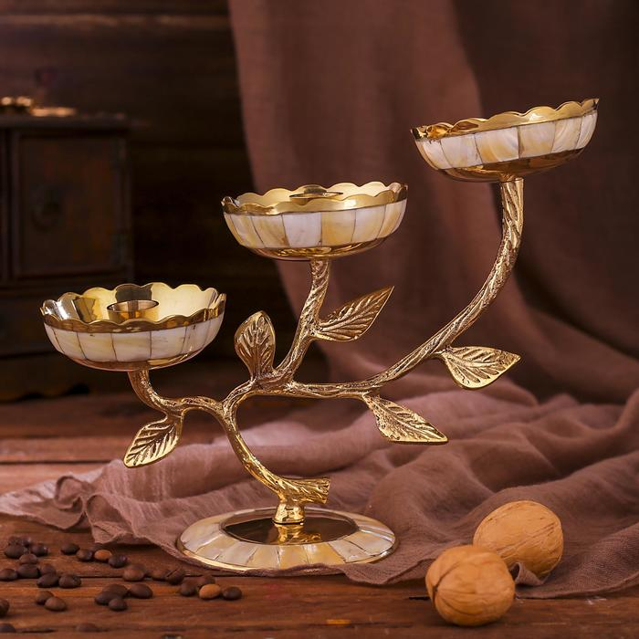 Подсвечник латунь на 3 свечи Подсвечник латунь на 3 свечи "Три бутона" с перламутром 25,5х10х18,5 см