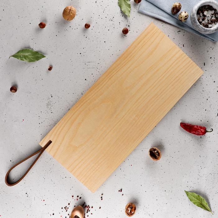 Доска разделочная Доброе дерево Доска разделочная Доброе дерево "Оригами", для сервировки и подачи, кожаная ручка, массив ясеня, 45х20 см