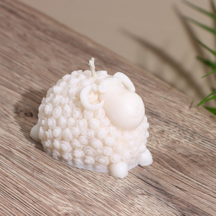 Свеча  Свеча "Барашек" 4х4,5х6 см, соевый воск