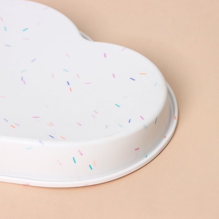 Форма для выпечки KONFINETTA «Сердце», силикон, 25×23×3,5 см (внутр. размеры 23×21×3,5 см), цвет белый Форма для выпечки KONFINETTA «Сердце», силикон, 25×23×3,5 см (внутр. размеры 23×21×3,5 см), цвет белый