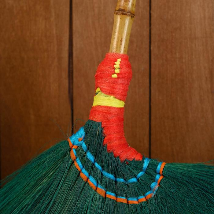 Метла  Метла "Сухарта" бамбук 45х4х100 см МИКС