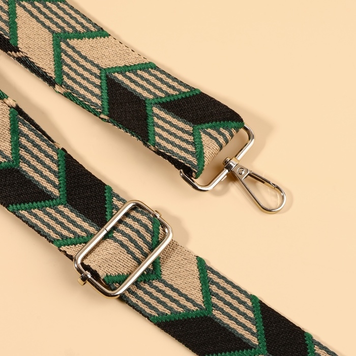 Ручка для сумки «Орнамент стрелки», стропа, с карабинами, 139 ± 3 × 3,8 см, цвет зелёный/чёрный Ручка для сумки «Орнамент стрелки», стропа, с карабинами, 139 ± 3 × 3,8 см, цвет зелёный/чёрный