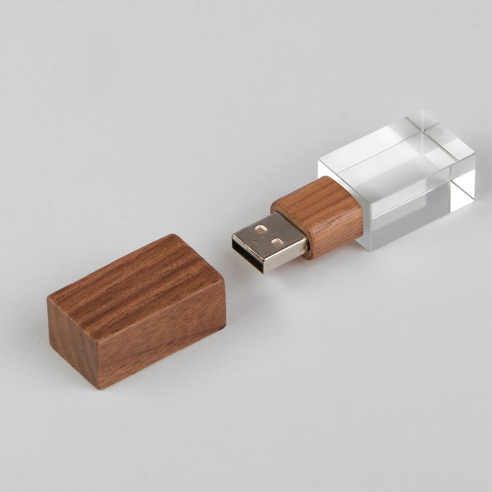 Флешка E 310 Wood BL, 32 ГБ, USB2.0, чт до 25 Мб/с, зап до 15 Мб/с, кристалл в дереве Флешка E 310 Wood BL, 32 ГБ, USB2.0, чт до 25 Мб/с, зап до 15 Мб/с, кристалл в дереве