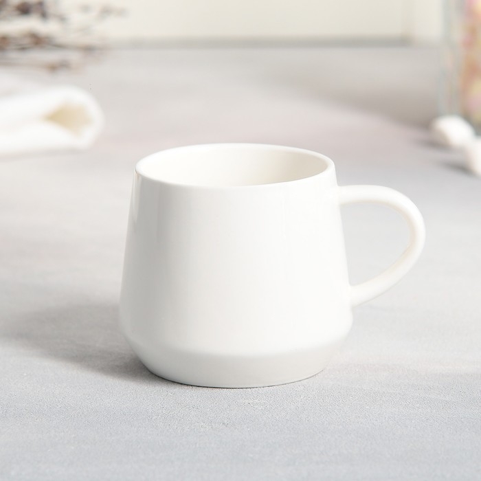 Чайная пара керамическая «Черно-белое», кружка 130 мл, блюдце 11х14.5 см, цвет белый Чайная пара керамическая «Черно-белое», кружка 130 мл, блюдце 11х14.5 см, цвет белый