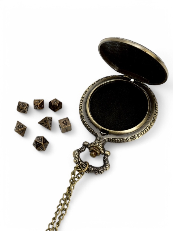 Кубики для D&D (Dungeons and Dragons, ДнД) в кейсе-дайсбоксе, d-4 см