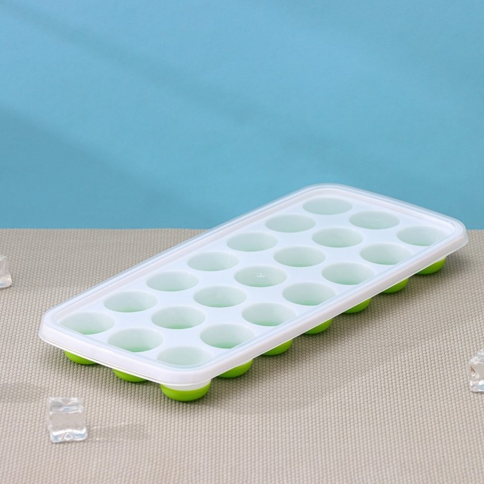 Форма для льда и шоколада с крышкой Доляна, 26×12×2,5 см, 21 ячейка (3×3×2 см), цвет МИКС Форма для льда и шоколада с крышкой Доляна, 26×12×2,5 см, 21 ячейка (3×3×2 см), цвет МИКС