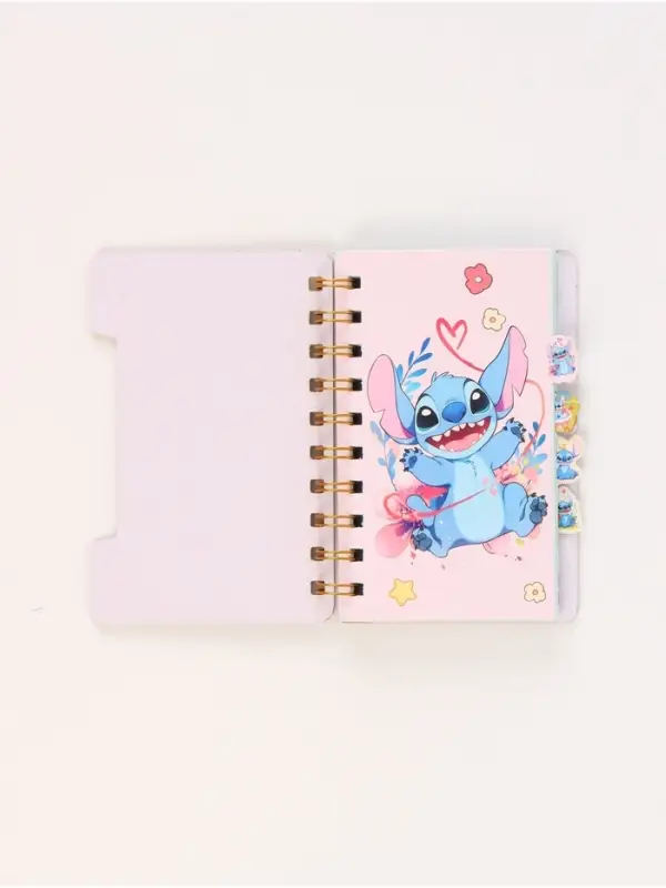 Блокнот с разделителями А6 “Стич и птичка”, 65л