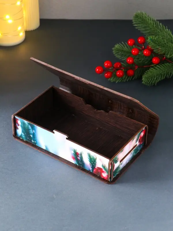 Книга-шкатулка новогодняя №2 "Снегирь на елке ". 19х13х5 см