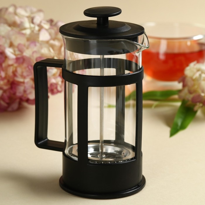 Набор «Мечтай»: чай чёрный со вкусом лесных ягод 100 г, френч-пресс Набор «Мечтай»: чай чёрный со вкусом лесных ягод 100 г, френч-пресс