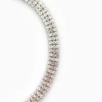 Набор 2 предмета: серьги, чокер &laquo;Лёд&raquo;, три ряда, белый в серебре, 30 см