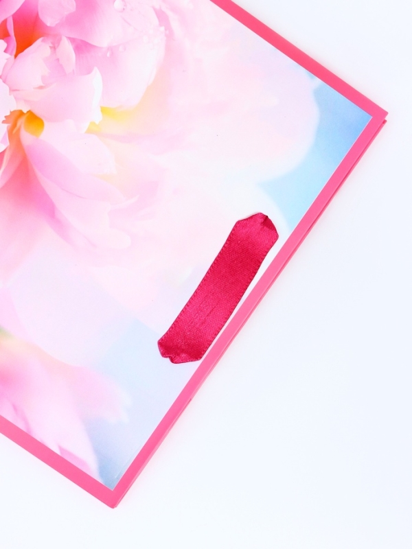 Пакет подарочный вертикальный «Flowers», MS 18 х 23 х10 см