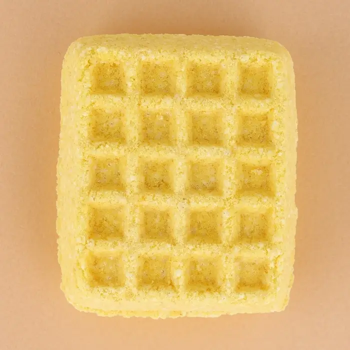 Бомбочка для ванны URAL LAB, 140 г, аромат лимонных долек